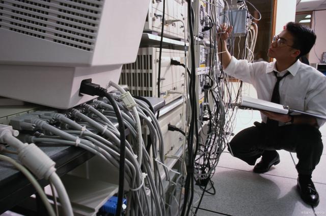 網絡運維工程師具體是干什么的——解析網絡工程的核心角色